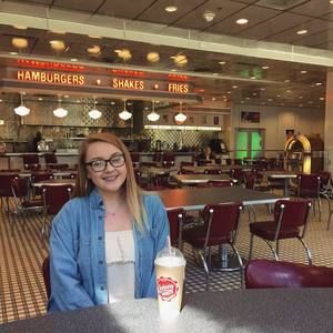 Meet your Posher, Sky